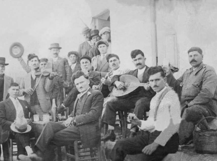 Musiciens grecs de Salin et Port-Saint-Louis