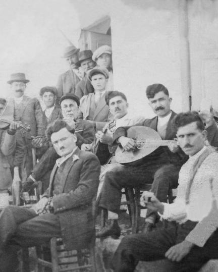 Musiciens grecs de Salin et Port-Saint-Louis