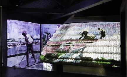 La cabane de gardian avec projection sur le thème des saliniers